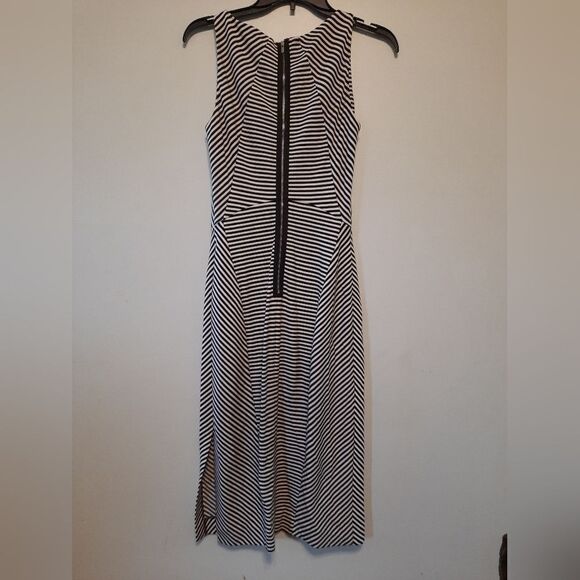 Banana Republic Striped bodycon black and white dress size 2 midi mid length - Picture 4 of 4